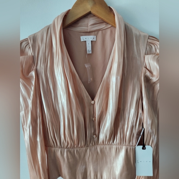 Leith Metallic Blouse - Picture 7 of 11